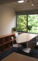 �~�[�e�B���O�X�y�[�X